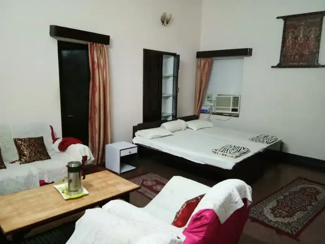 Super Deluxe AC Room